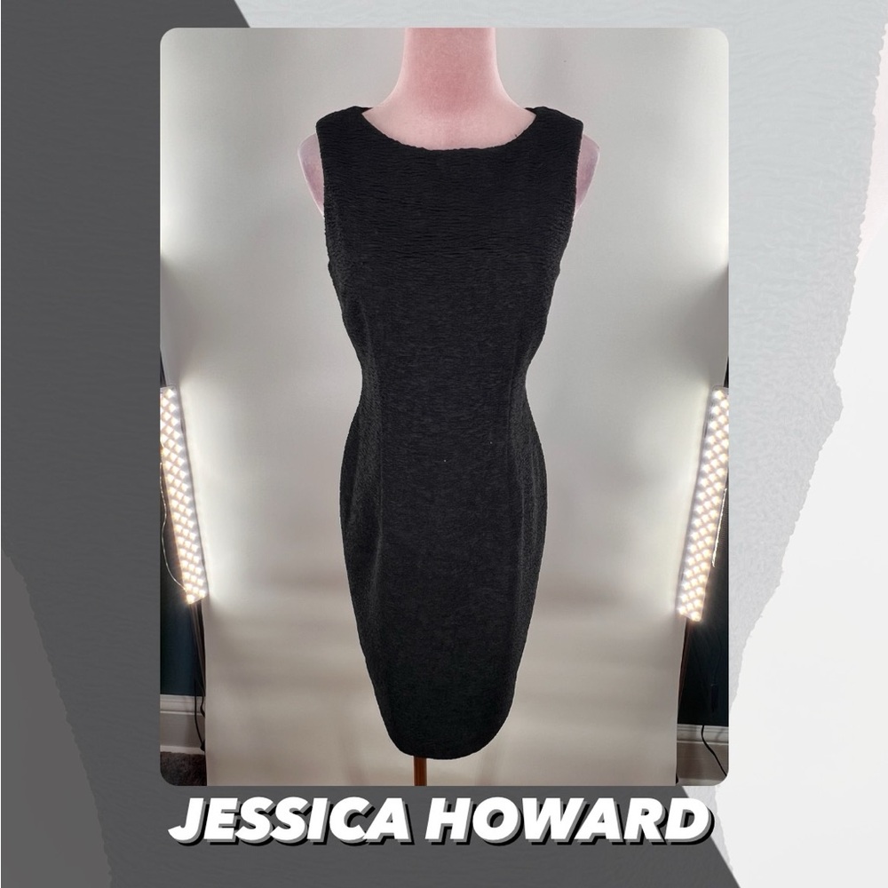 EUC Jessica Howard Crinkle Sheath